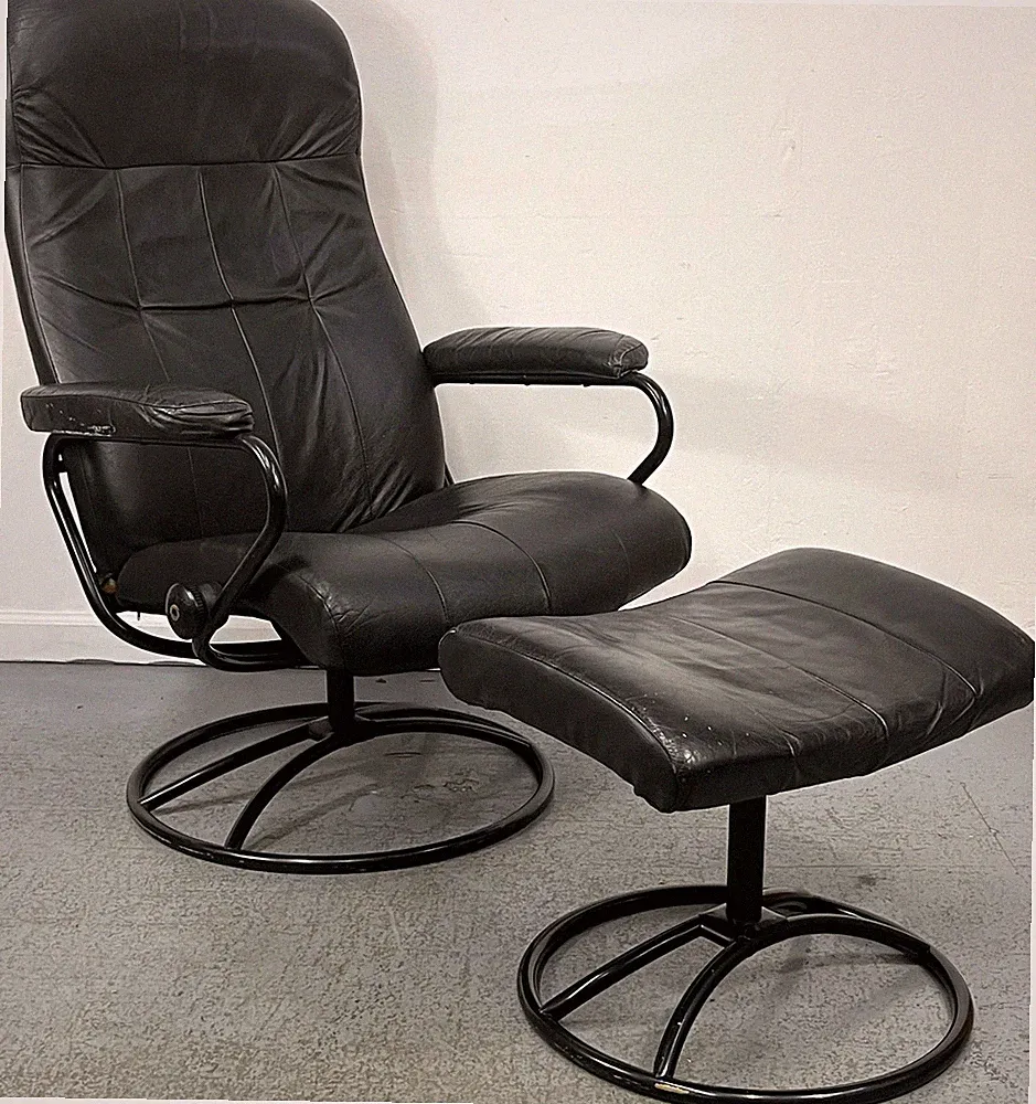 Vintage Mid Century Ekornes Stressless Black Leather Recliner Ottoman Black Base