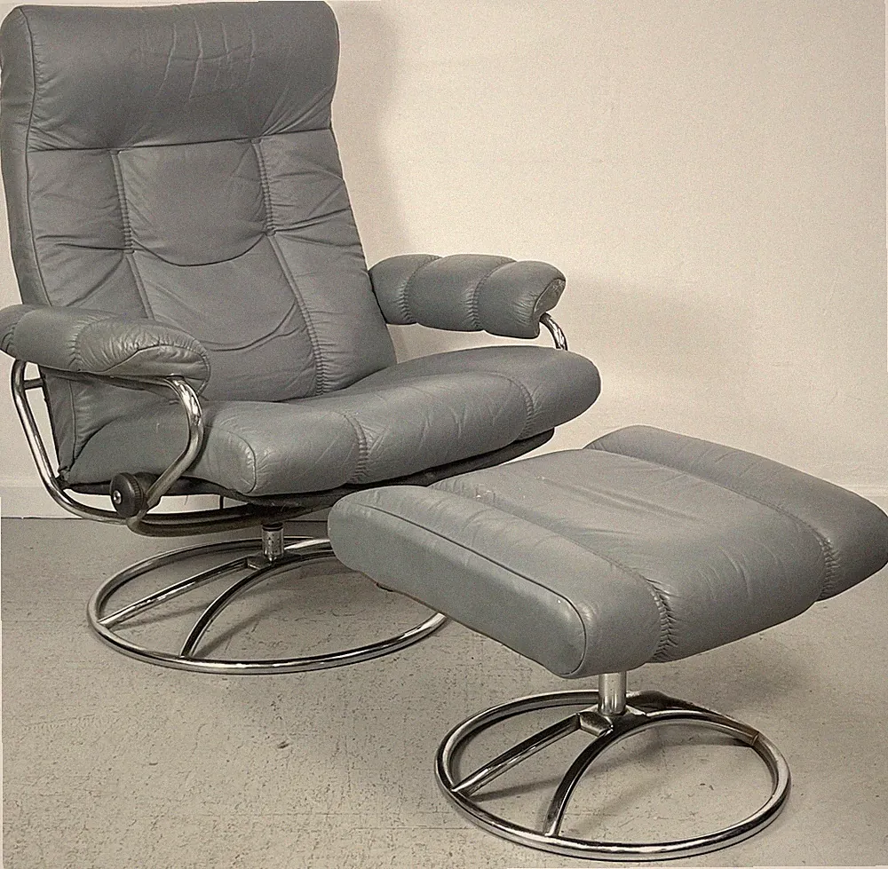 Vintage Mid Century Ekornes Stressless Recliner Ottoman Blue Leather Chrome Base